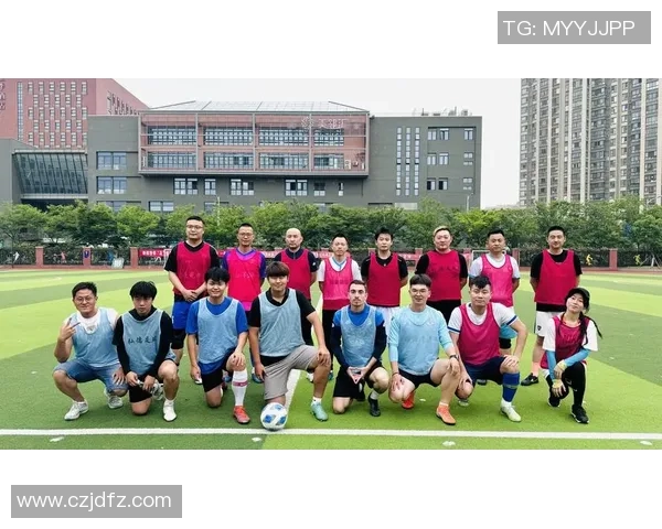 南京足球队在足球团队协作排行榜中荣获第八名展现出强大团队精神与默契配合