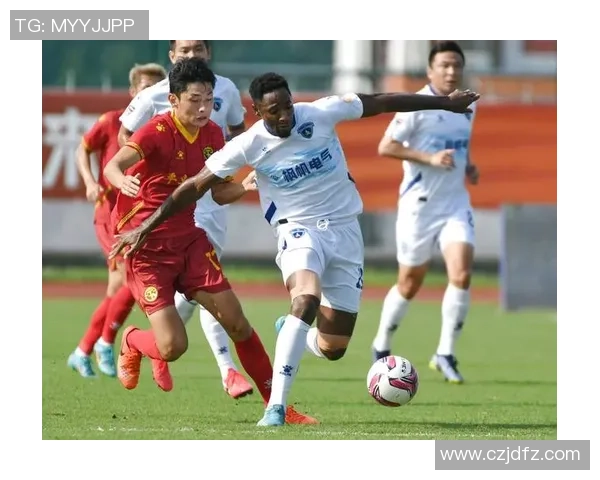 南京足球队在足球团队协作排行榜中荣获第三名展现出强大团队精神与实力